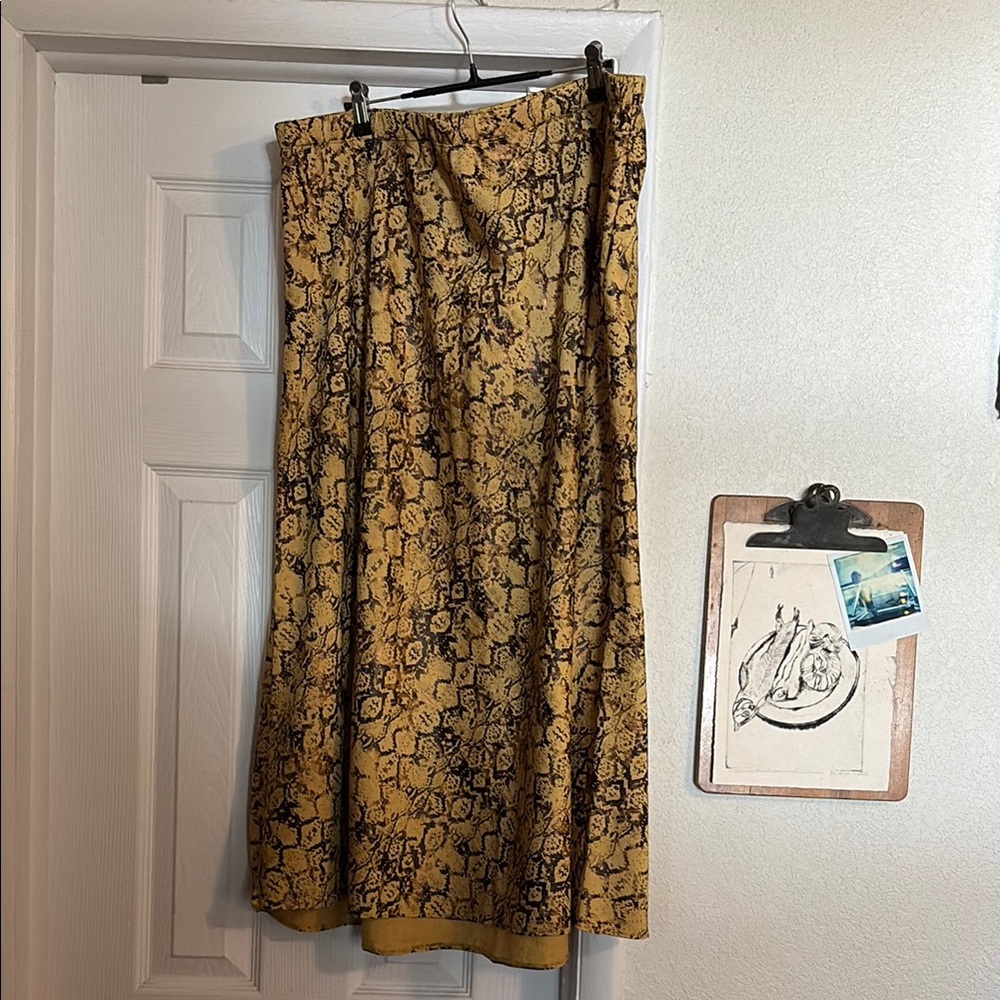 Current Air Snake Skin Pattern Skirt